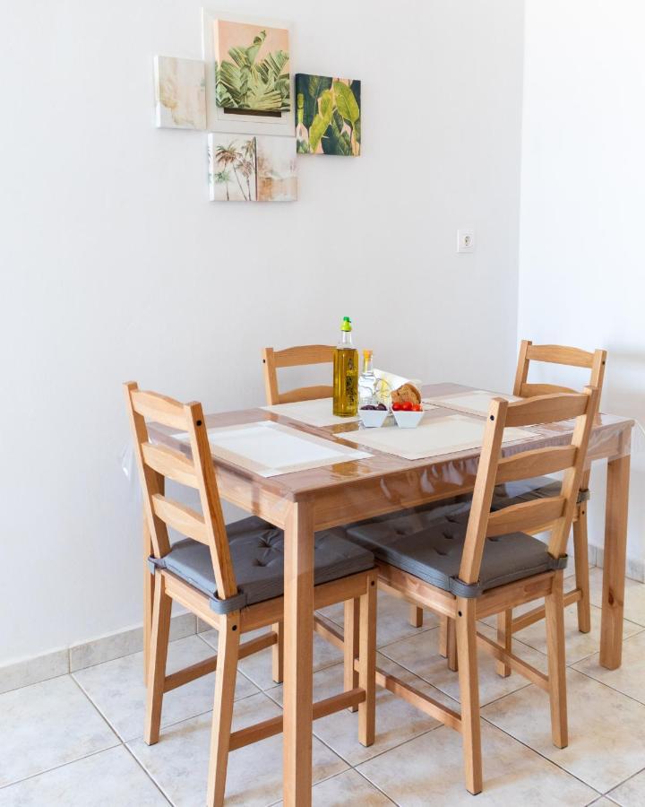 Lovely Sea View Apartment At The Heart Of The Town Ierápetra Exterior foto