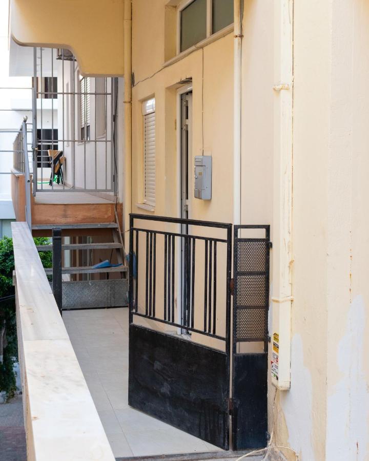 Lovely Sea View Apartment At The Heart Of The Town Ierápetra Exterior foto